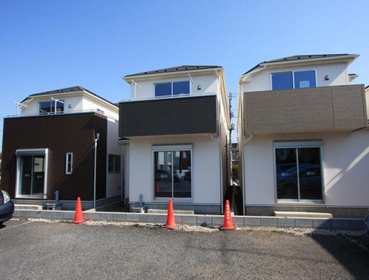 ◎エコポイント住宅
◎４ＬＤＫ＋Ｐ
◎全６棟　残り２棟
◎土地３０坪以上
◎4480万円～