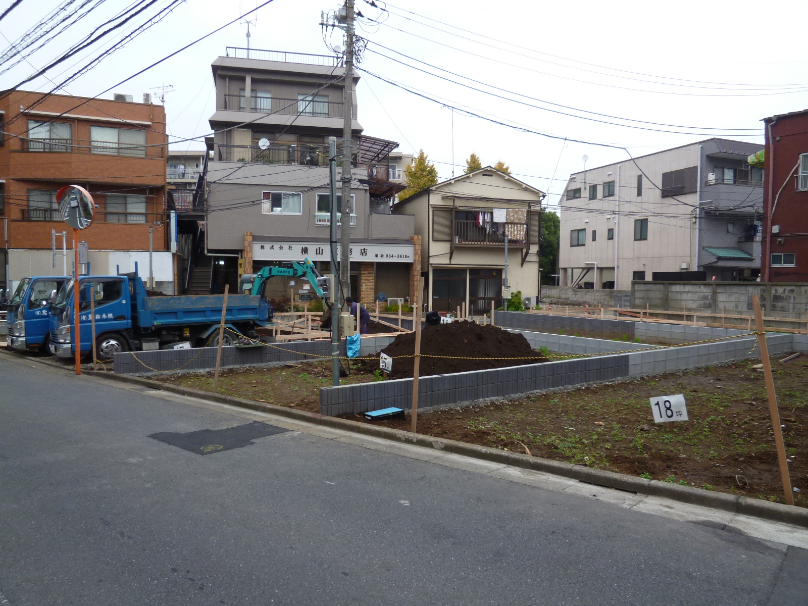 ◎大型3LDK～４LDK
◎モデルルームも近隣
　にございます。
◎全６棟。上棟しました。
◎残り３棟です。